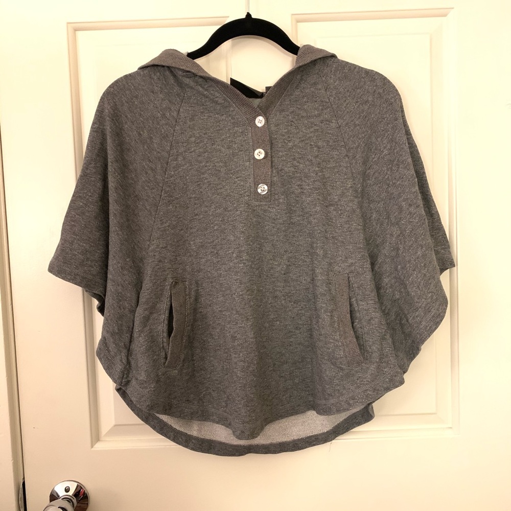 Full Tilt Hooded Gray Button Poncho XSL